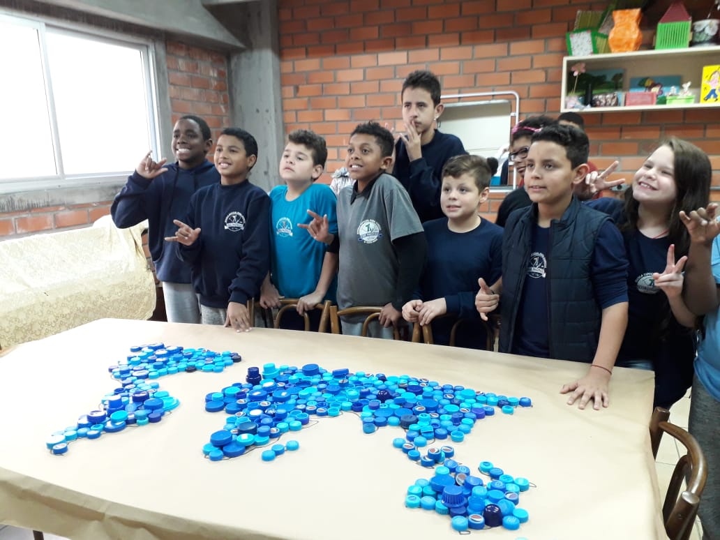 Educação através da arte de reciclagem