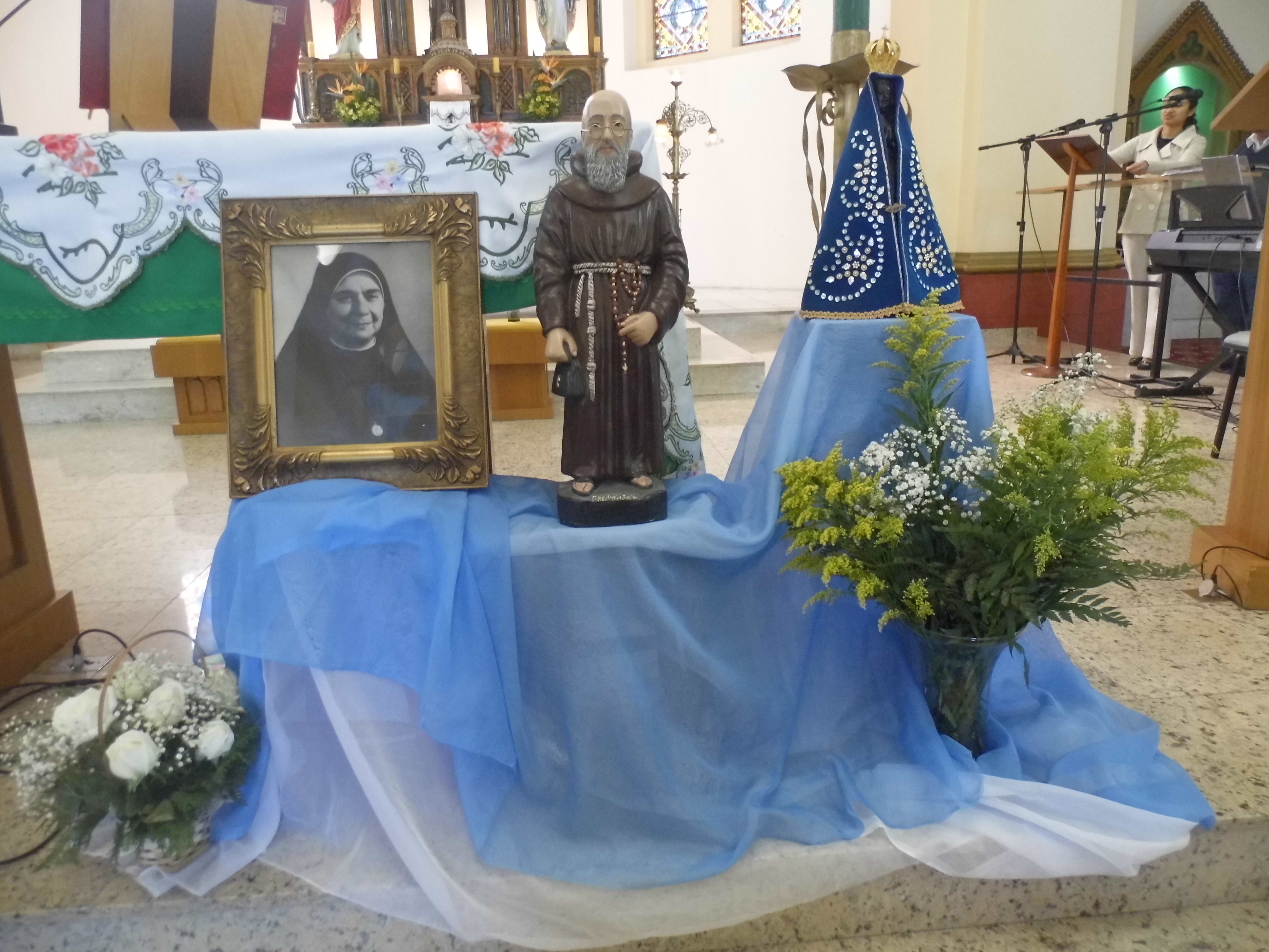 Missa em Celebração aos 60 Anos da Escola e pelo Dia do Surdo!